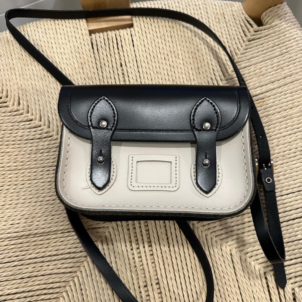 Mini Cambridge Satchel- like new EUC